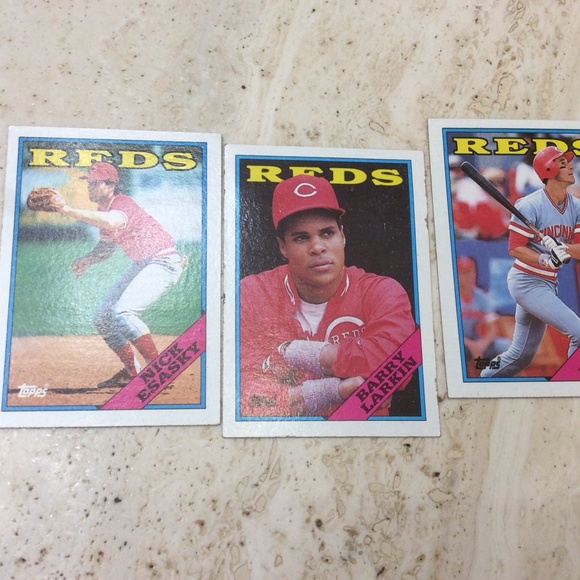 Cincinnati Reds Topps Baseball Trading Card - Picture 3 of 5